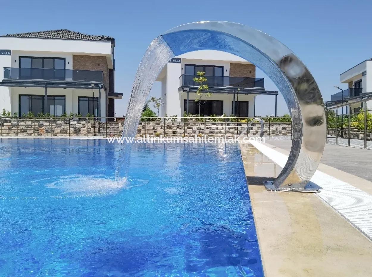 Luxus Freistehende Villa Zum Verkauf In Didim Altinkum