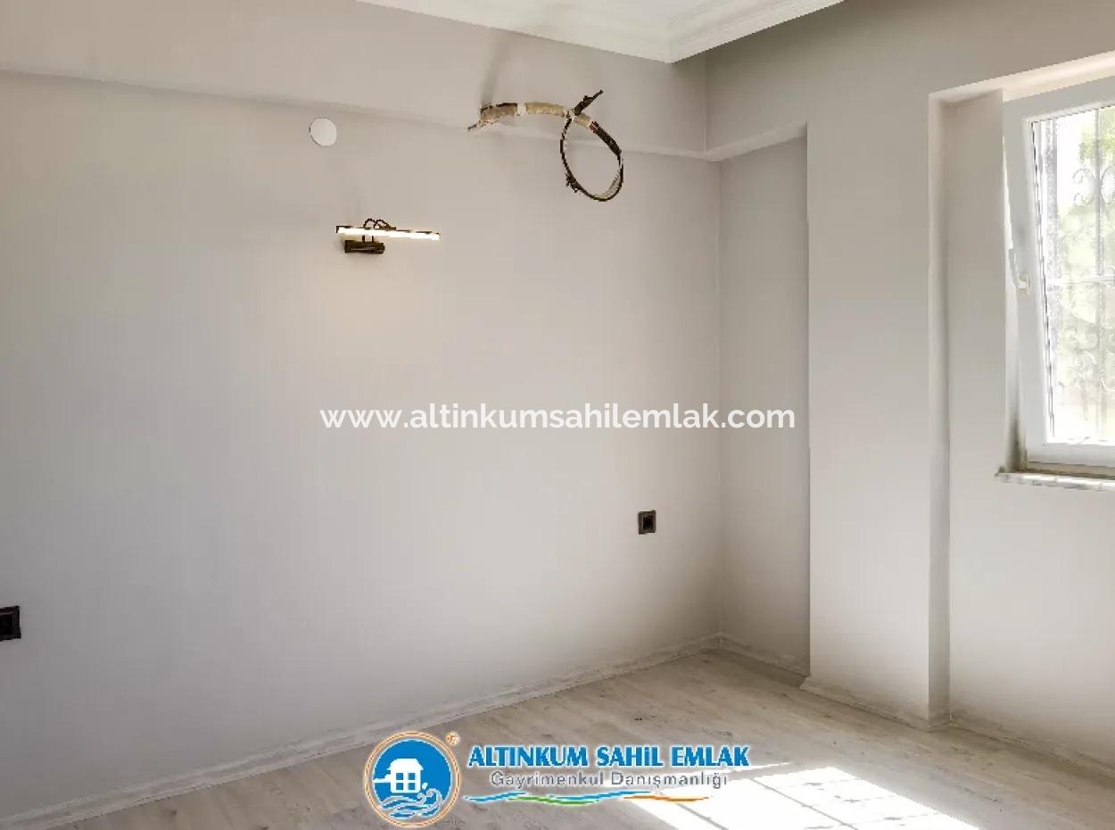 Wohnung Zum Verkauf, Die In Altinkum Nachbarschaft Mit Seinem Preis Und Seiner Lage Nicht Verpasst Werden Kann.