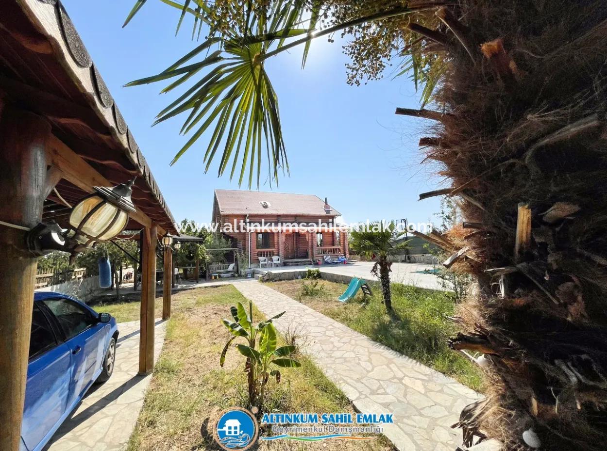 Holzvilla Zum Verkauf In Toller Lage In Didim, Altinkum Und Mit Toller Architektur