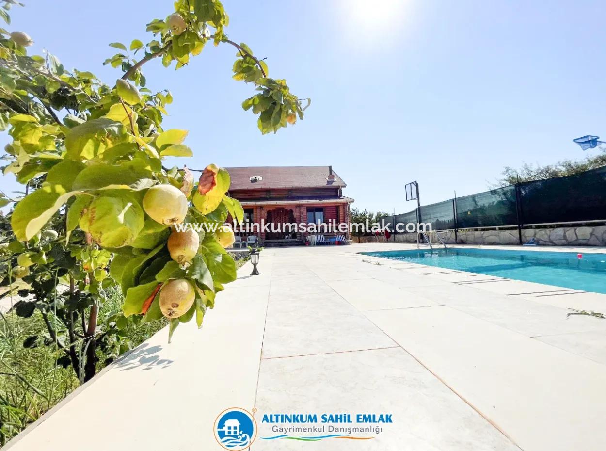 Holzvilla Zum Verkauf In Toller Lage In Didim, Altinkum Und Mit Toller Architektur