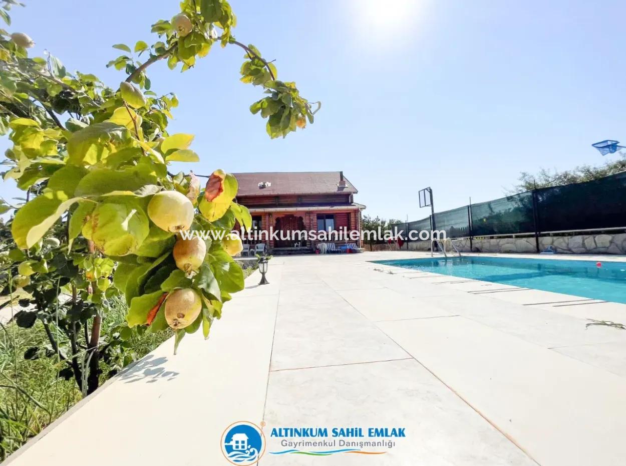 Zu Verkaufen Schönes Freistehendes Holzhaus Mit 3 Betten In Didim