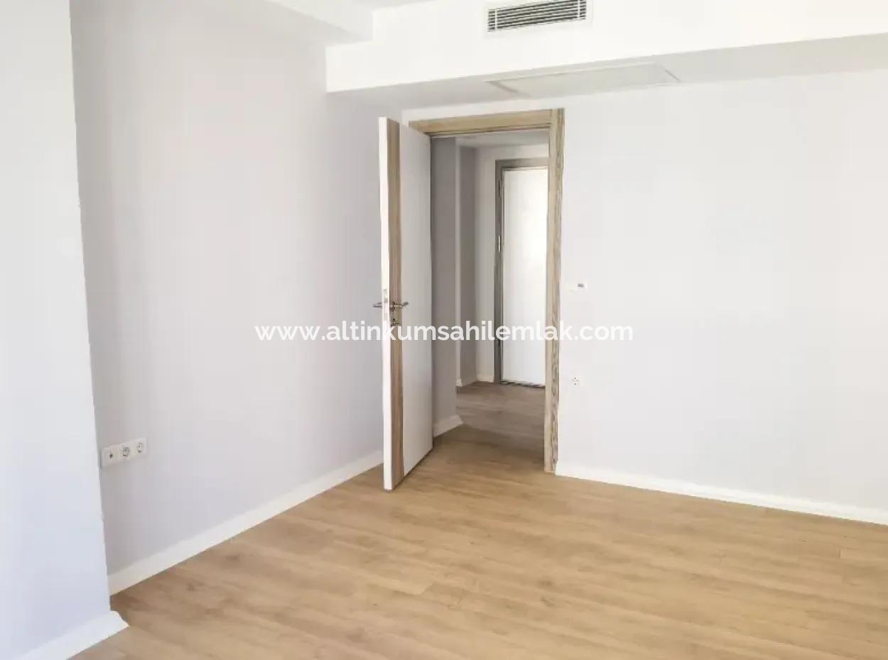 2 1 Wohnung Zum Verkauf Direkt Am Meer In Didim Altinkum