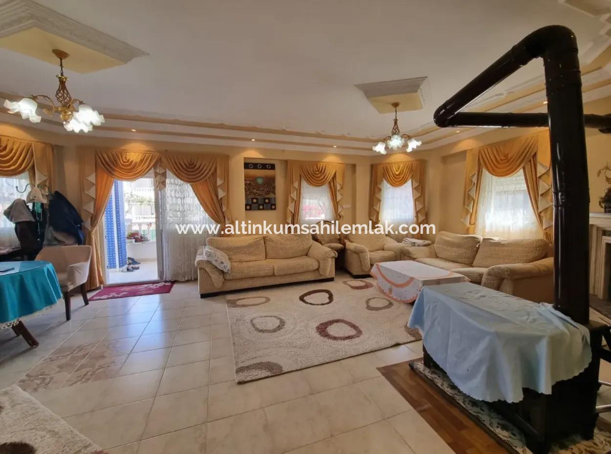 5 1 Freistehende Villa Mit Pool Zum Verkauf In Altinkum Çamlık Nachbarschaft