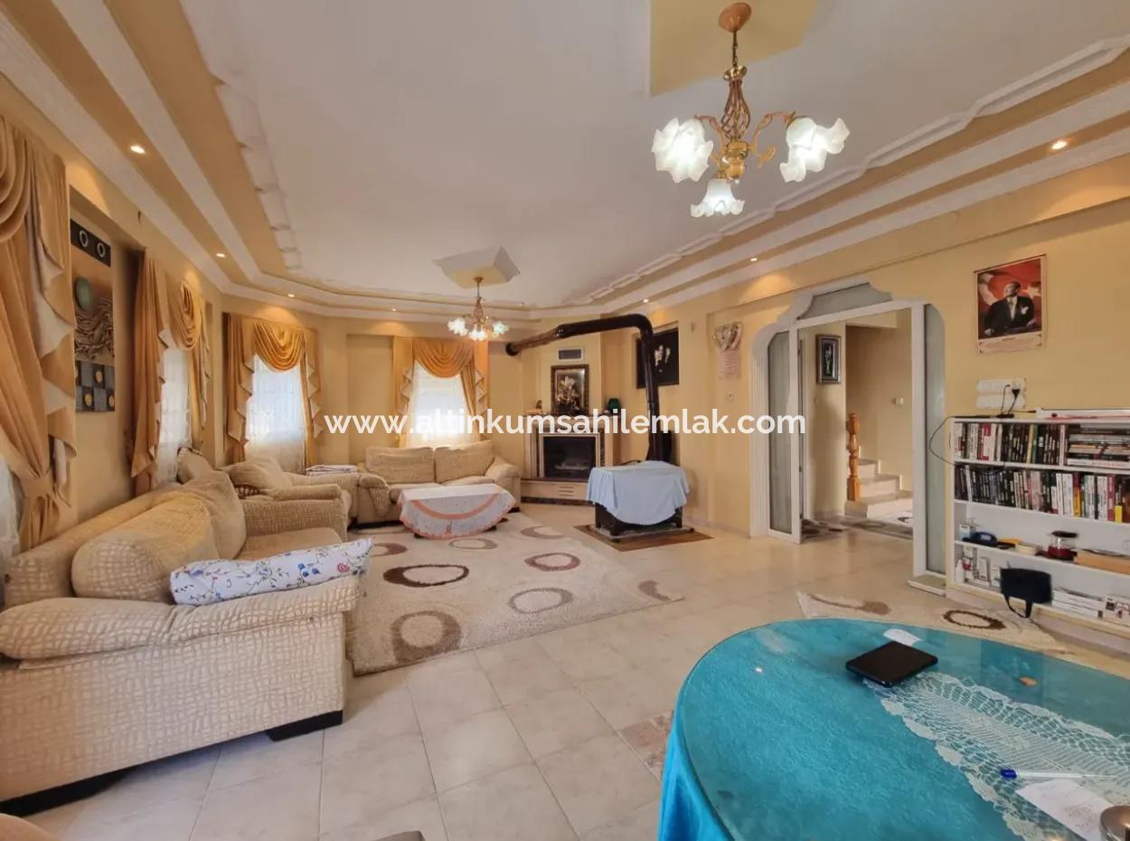 5 1 Freistehende Villa Mit Pool Zum Verkauf In Altinkum Çamlık Nachbarschaft