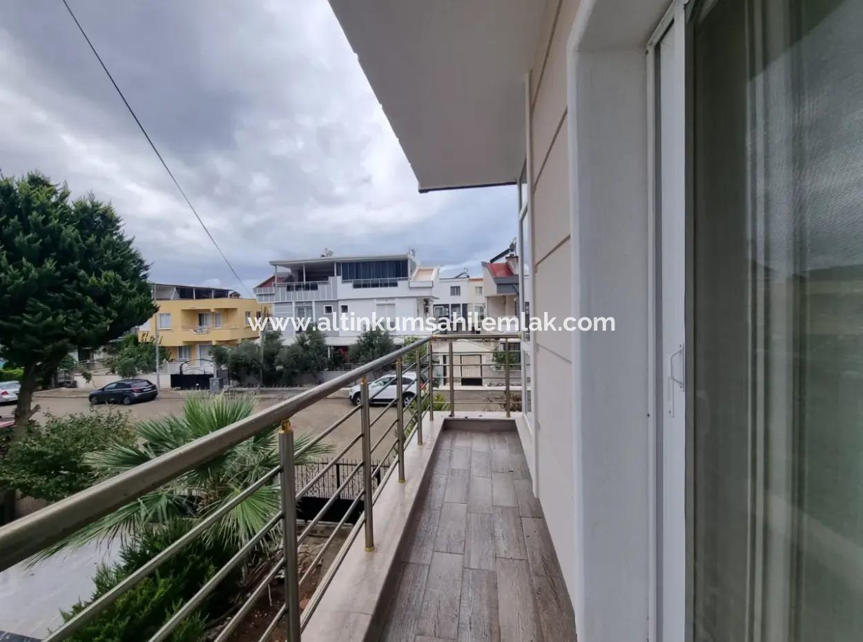 3 Zimmer Villa Zu Verkaufen  Mit Garten Zum Günstigen Preis In Didim Altinkum