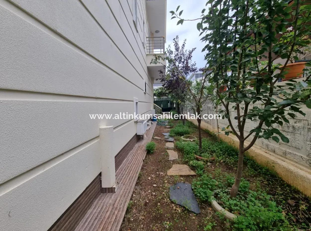 3 Zimmer Villa Zu Verkaufen  Mit Garten Zum Günstigen Preis In Didim Altinkum