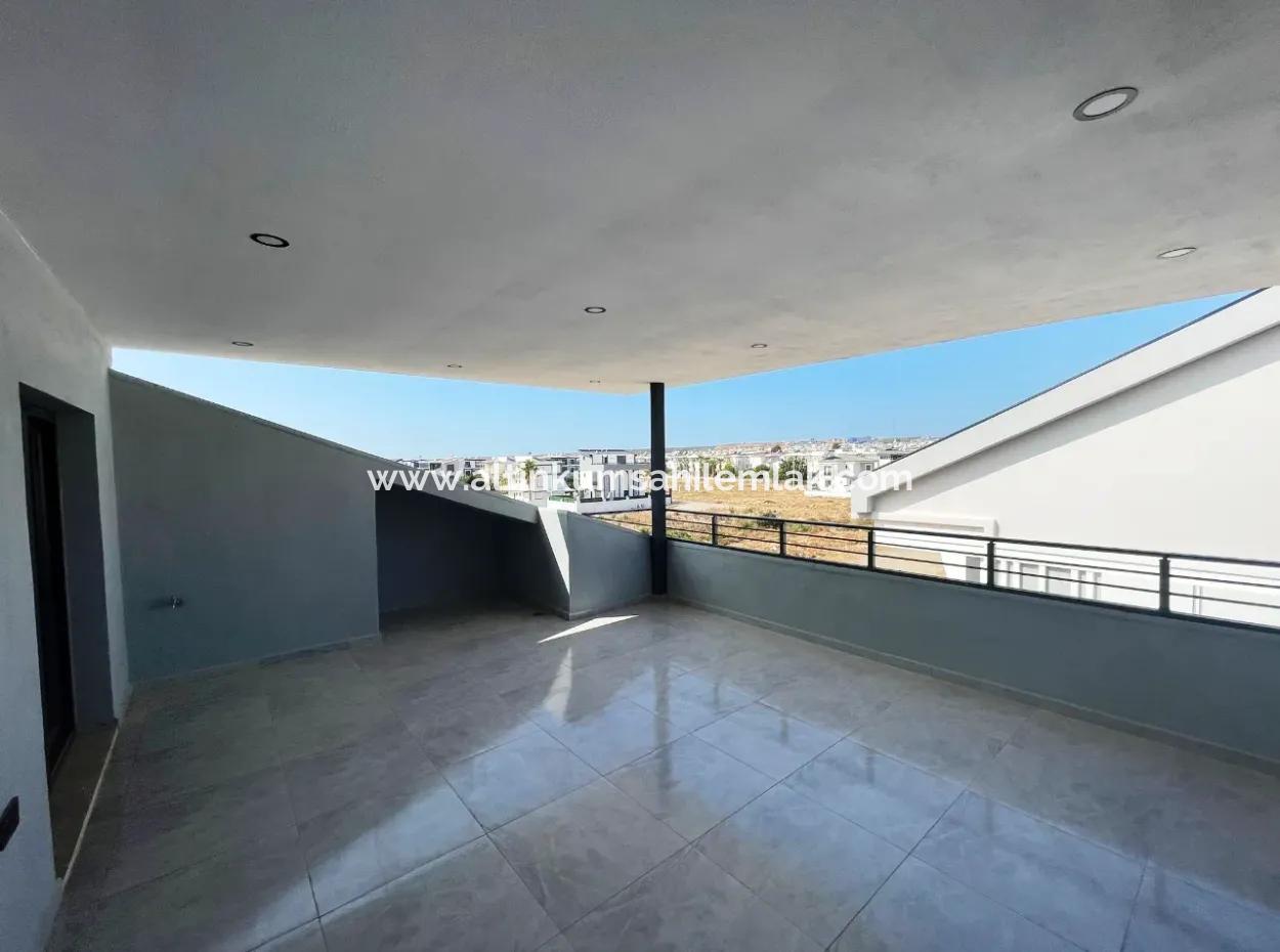 3 Zimmer Möblierte Villa Mit Garten Zu Verkaufen In Altınkum Didim  Der Turkei