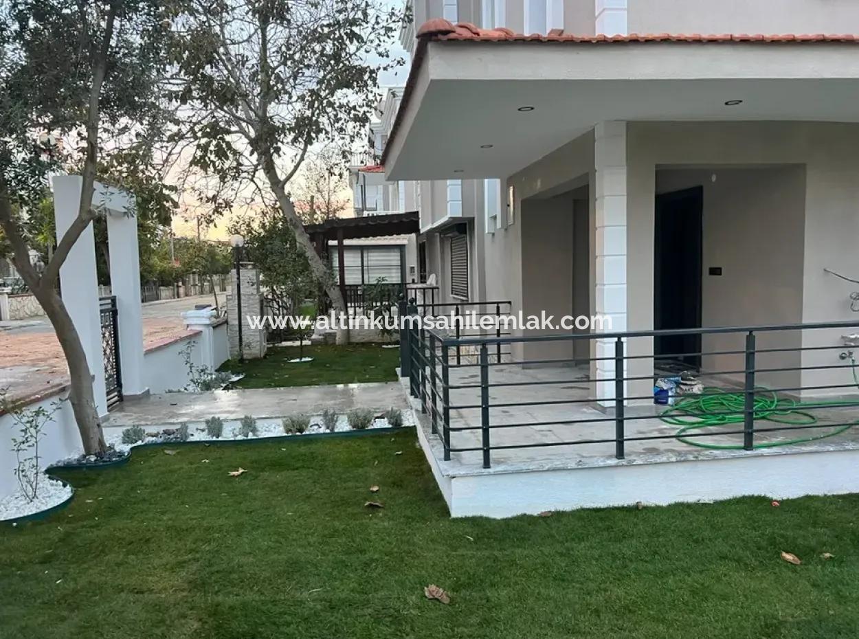 Zu Verkaufen Villa Mit 4 Schlafzimmern In Altınkum Didim