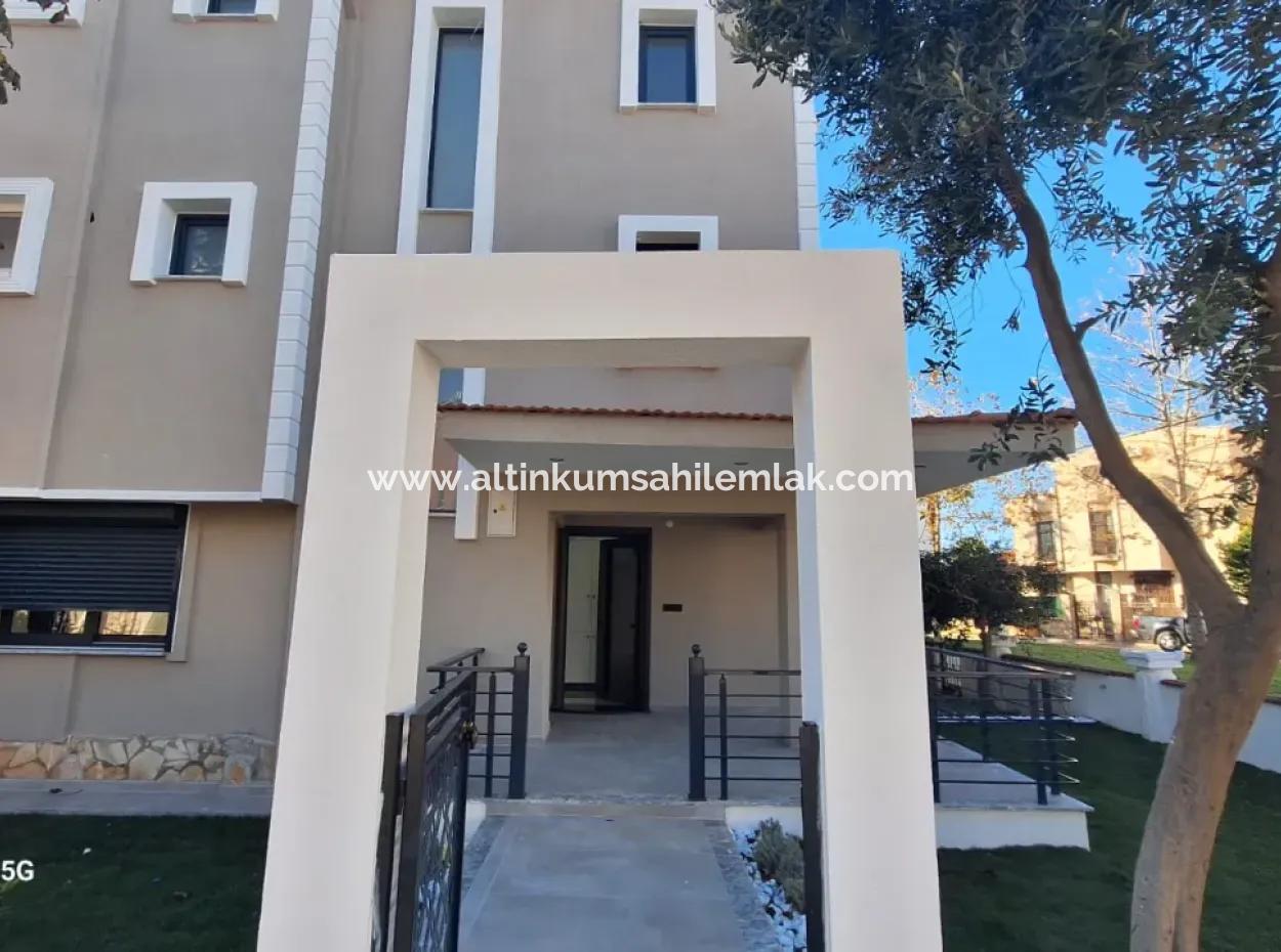 Zu Verkaufen Villa Mit 4 Schlafzimmern In Altınkum Didim