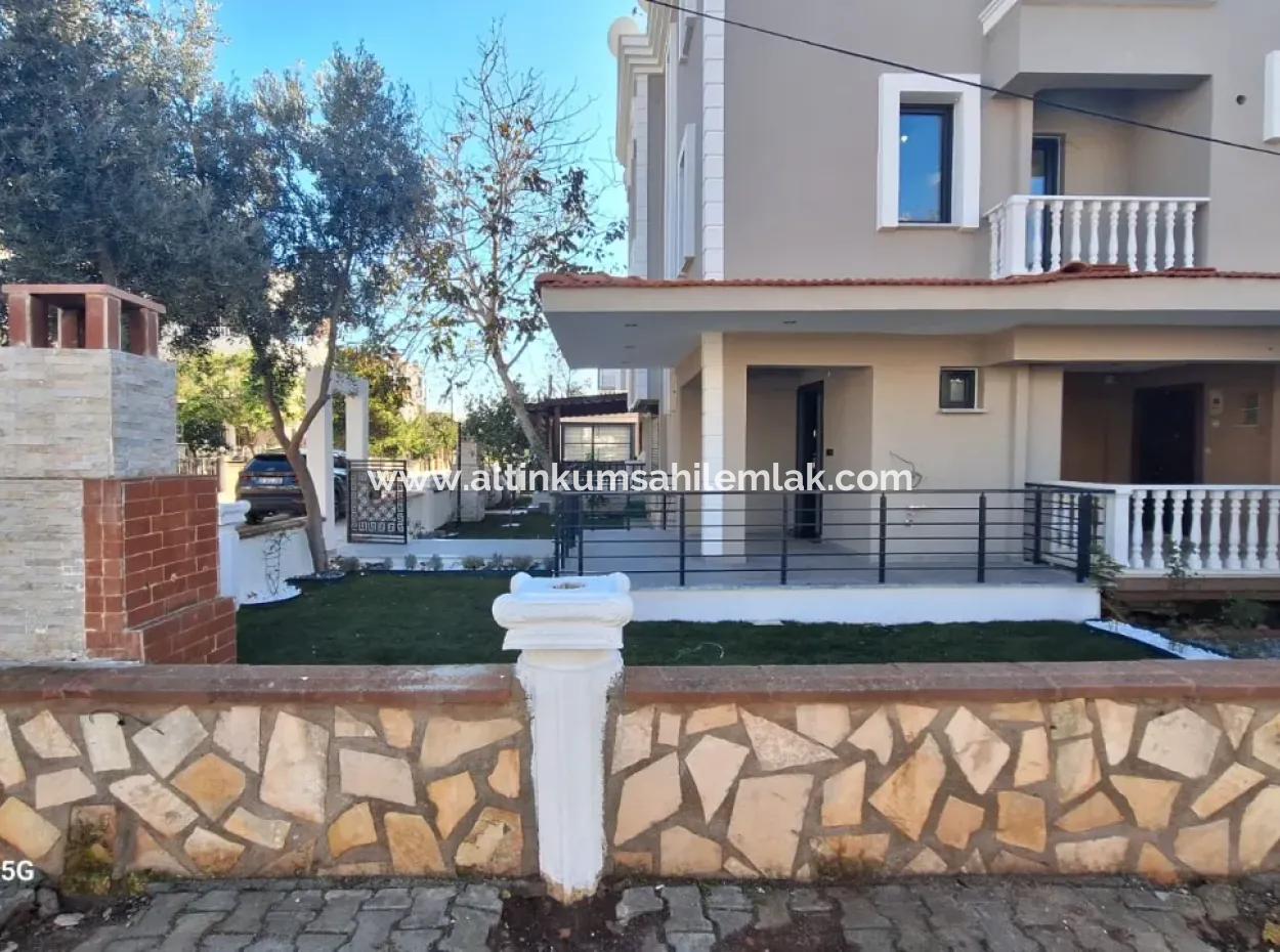 Zu Verkaufen Villa Mit 4 Schlafzimmern In Altınkum Didim