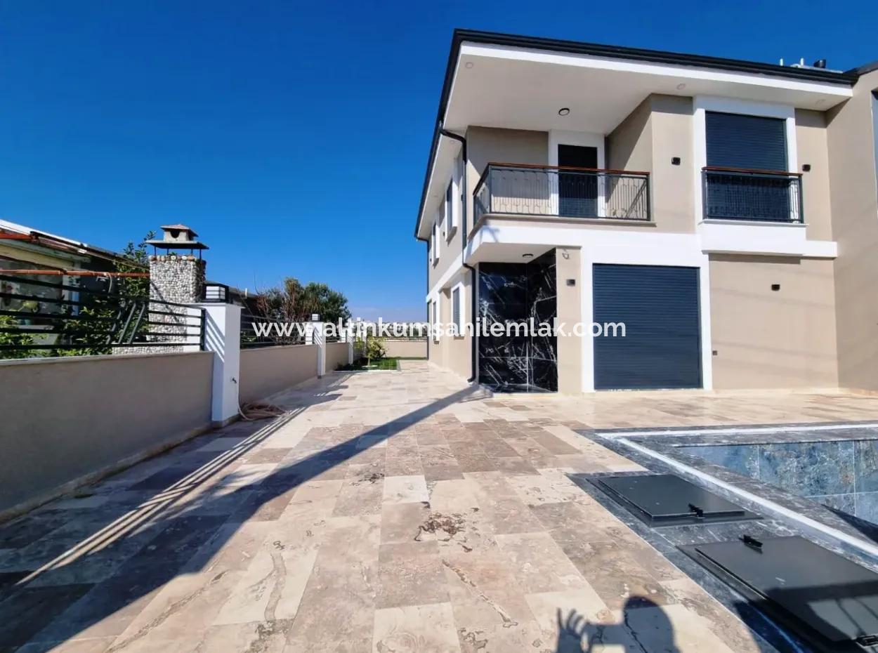 4 1 Luxusvilla Mit Pool Zum Verkauf In Der Nachbarschaft Von Didim Efeler