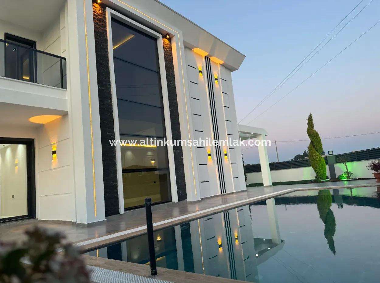 Luxuriöse 4 1 Freistehende Poolvilla Auf 400M2 Grundstück In Der Nachbarschaft Von Didim Efeler