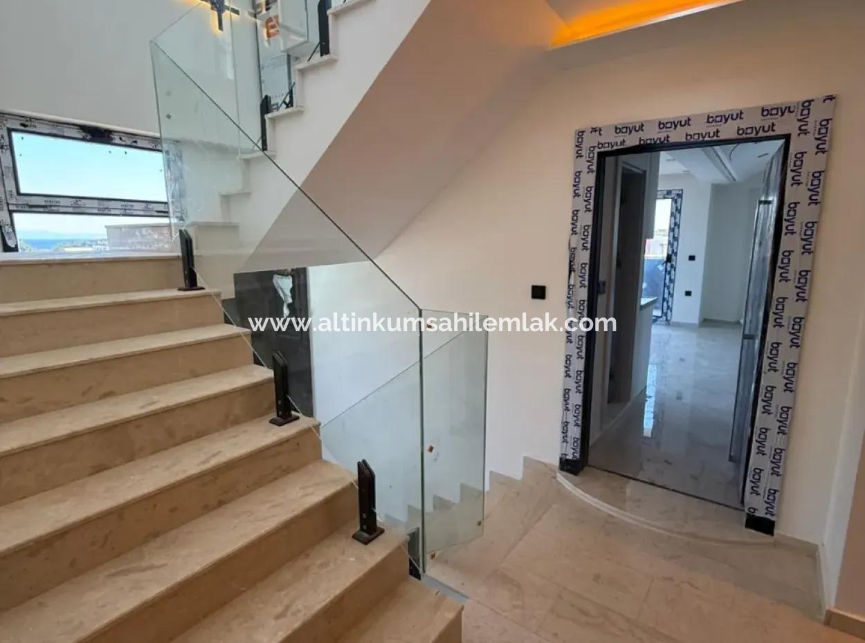 Brandneue, Ultraluxuriöse 2-In-1-Wohnung In Altinkum – Panoramablick Auf Das Meer Mit Terrasse!