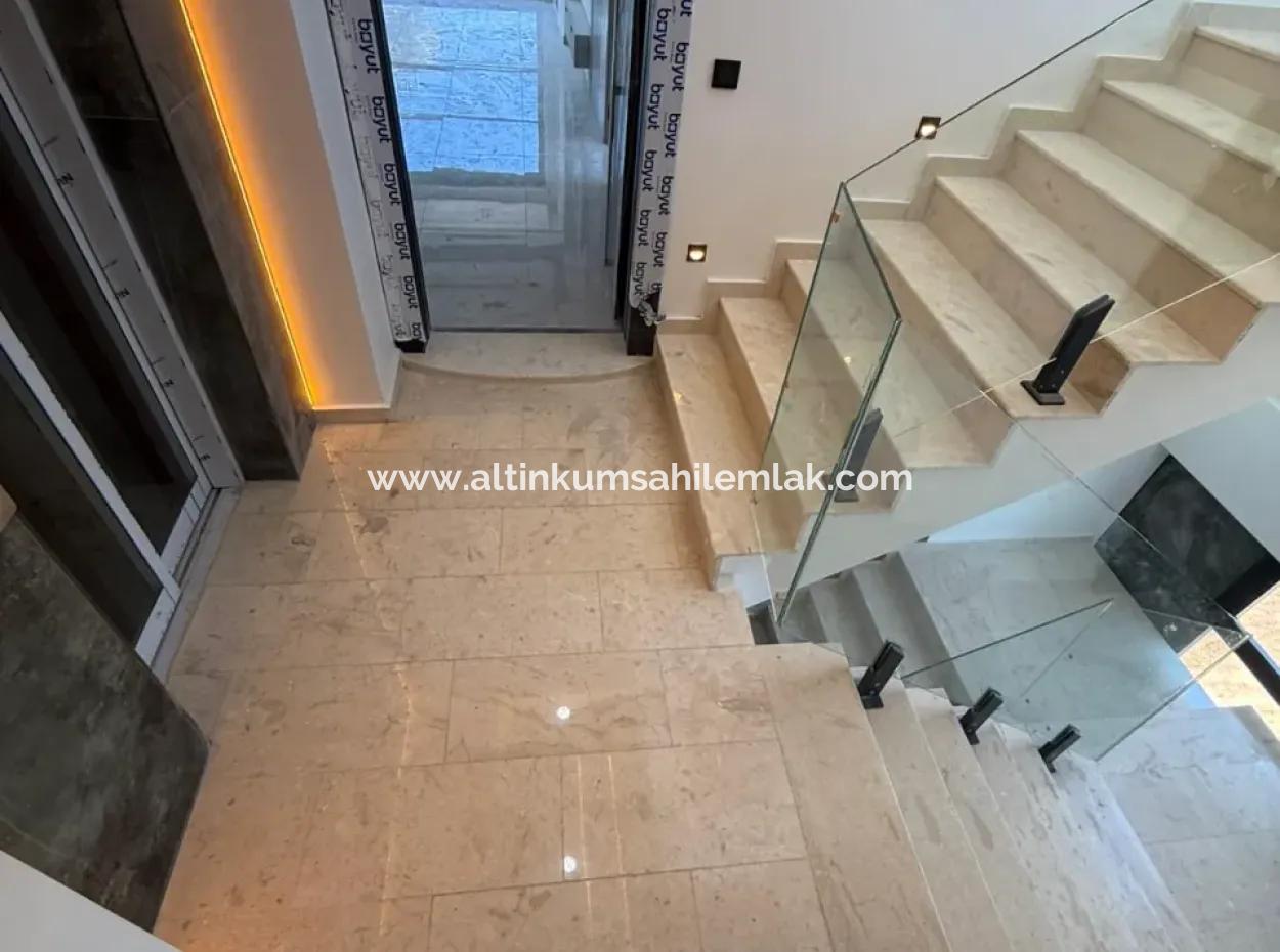 Brandneue, Ultraluxuriöse 2-In-1-Wohnung In Altinkum – Panoramablick Auf Das Meer Mit Terrasse!