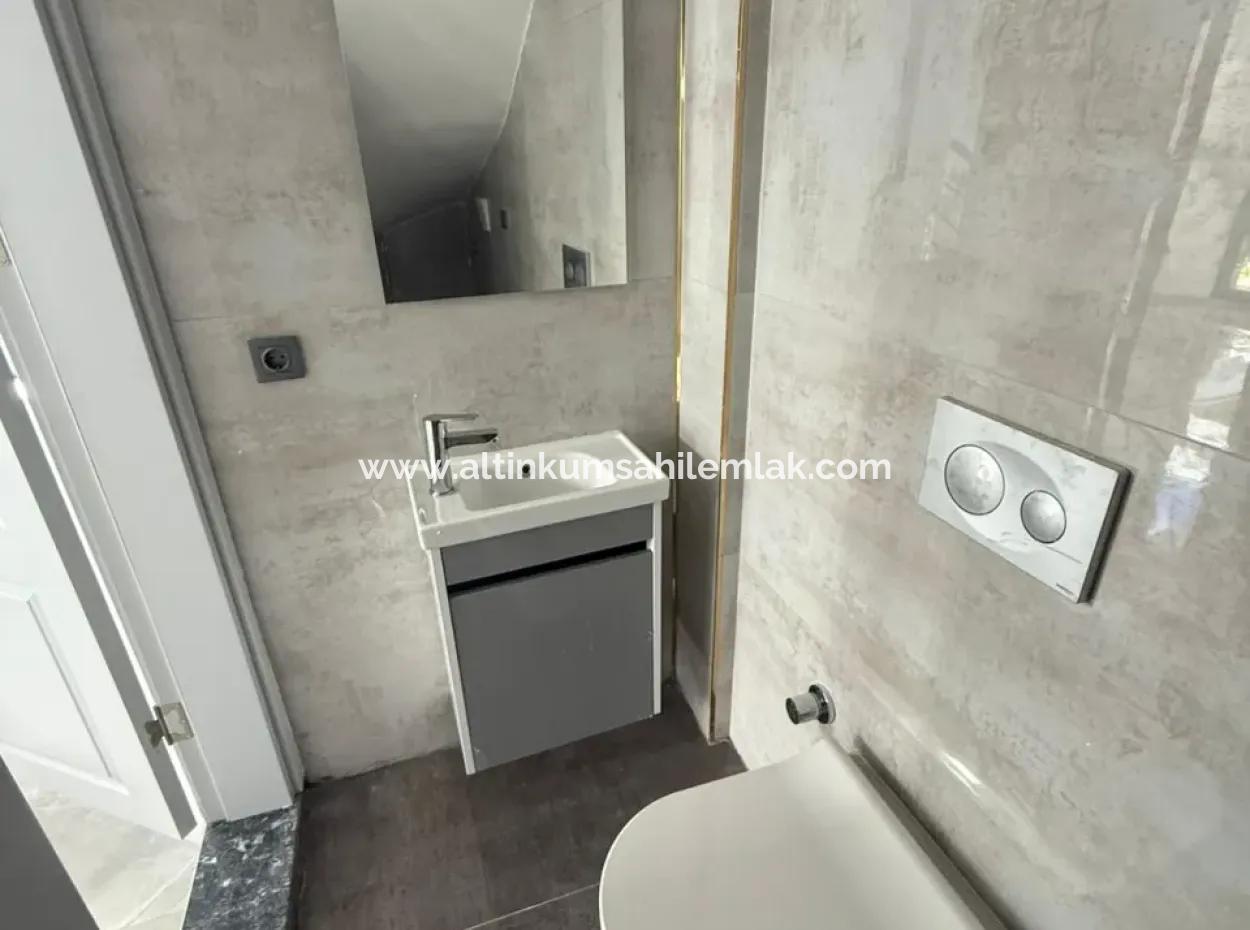 3-Zimmer-Villa Zum Verkauf In Einem Komplex Mit Pool In Mavişehir