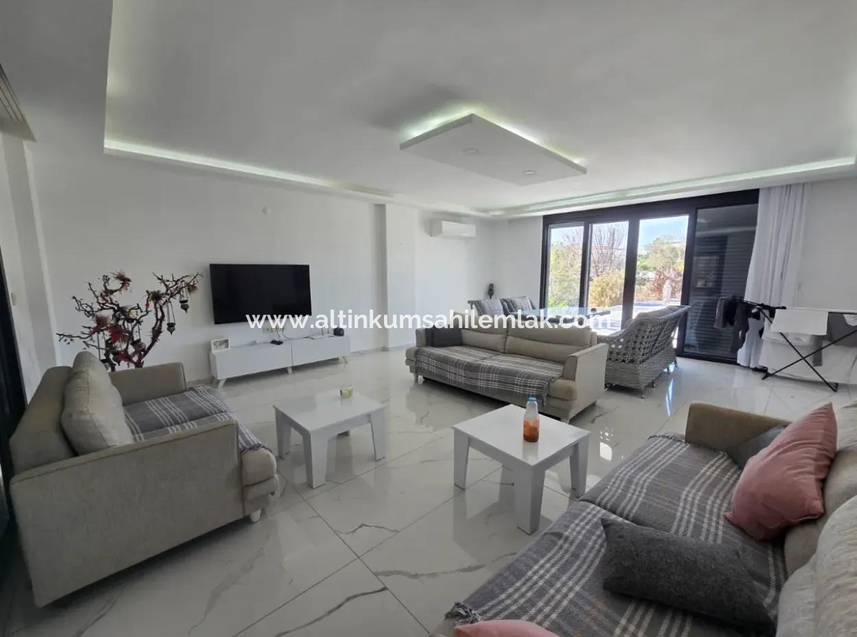 Zum Verkauf Steht Eine Freistehende Villa Mit 4 Schlafzimmern In Greenhill Didim.