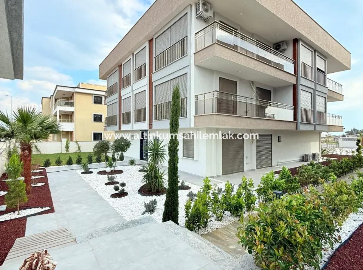 2 1 Brandneue, Geräumige Wohnung Auf Einem Poolgelände Zum Verkauf Im Didim Cumhuriyet-Viertel
