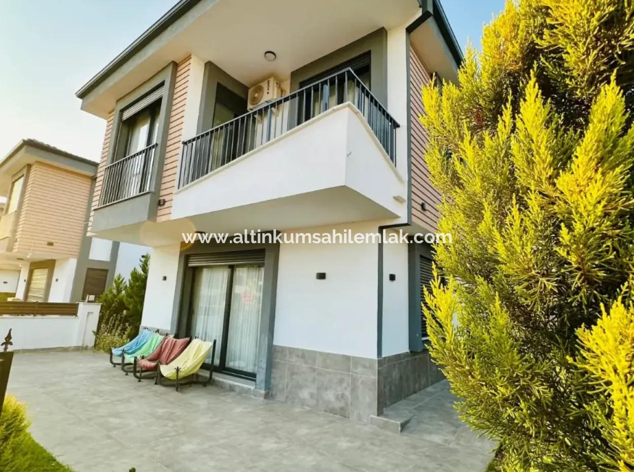 3+1 Voll Möblierte Villa Mit Separater Küche Und Swimmingpool In Didim