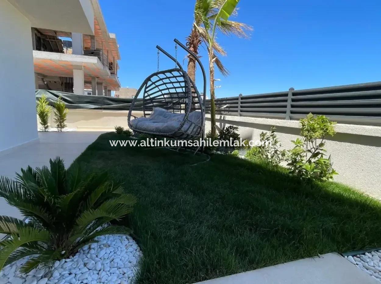 Voll Möblierte 3+1 Triplex-Villa Mit Smart-Home-System In Einer Wohnanlage Mit Pool In Didim Efeler