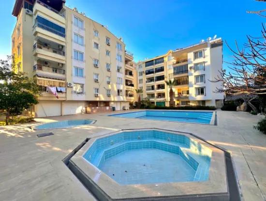 2 1 Voll Möblierte Wohnung Zum Verkauf In Einem Komplex Mit Pool In Der Nachbarschaft Von Didim Efeler