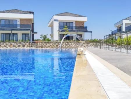 Luxus Freistehende Villa Zum Verkauf In Didim Altinkum