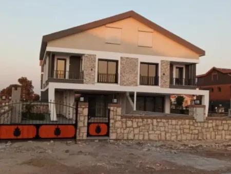 Vier Zimmer Villen Zum Verkauft Mit Pool In Altınkum Didim