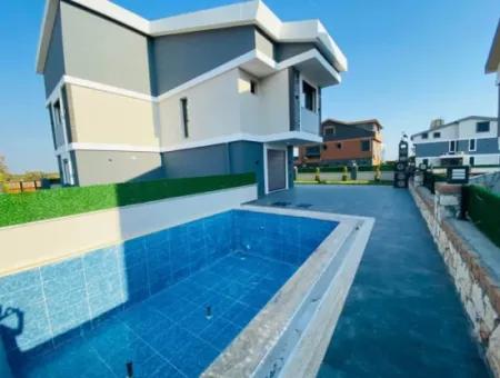 3 1 Pool Villa Zum Verkauf In Didim Efeler Nachbarschaft