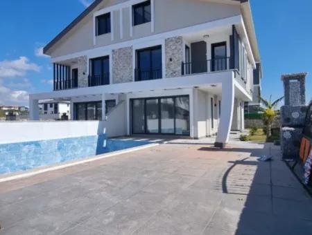 Villa Mit 4 Schlafzimmern Und Privatem Pool Zu Verkaufen In Didim Türkei