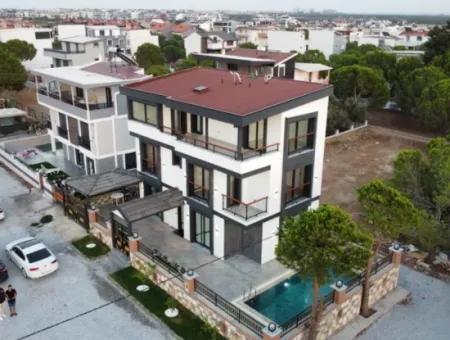 Zu Verkaufen In Didim Efeler 4 1 Villa Mit Separatem Küchenpool