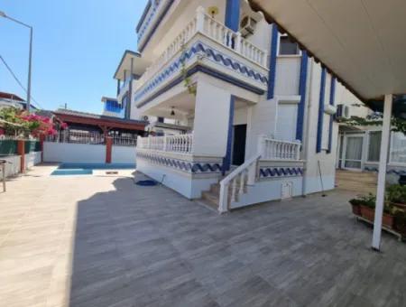 5 1 Freistehende Villa Mit Pool Zum Verkauf In Altinkum Çamlık Nachbarschaft