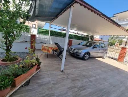 5 1 Freistehende Villa Mit Pool Zum Verkauf In Altinkum Çamlık Nachbarschaft