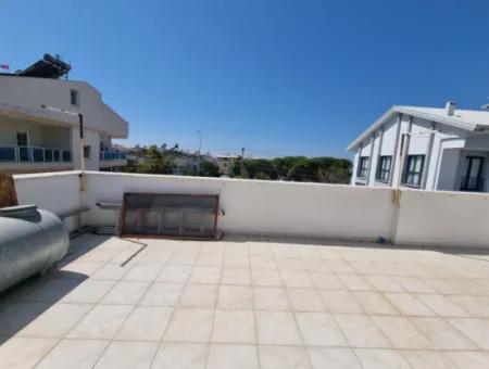 5 1 Freistehende Villa Mit Pool Zum Verkauf In Altinkum Çamlık Nachbarschaft