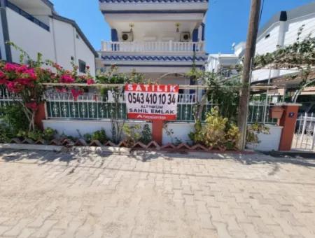 5 1 Freistehende Villa Mit Pool Zum Verkauf In Altinkum Çamlık Nachbarschaft