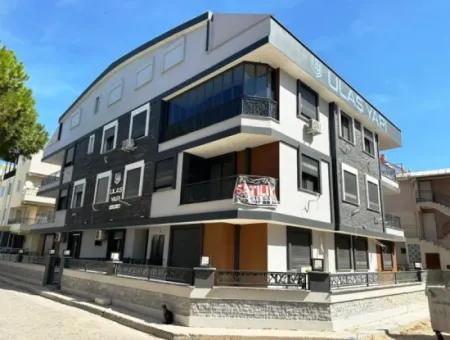 1 1 Möblierte Wohnung 100 Meter Vom Meer Entfernt Zum Verkauf In Der Nachbarschaft Von Didim Çamlık