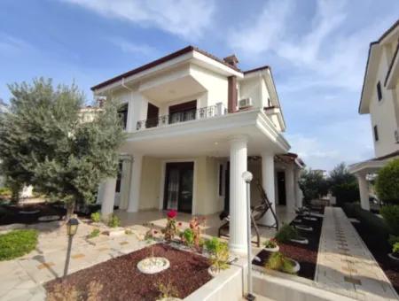 Einfamilienhaus Zu Verkaufen In Altinkum, Didim, 6 Zimmer Villa