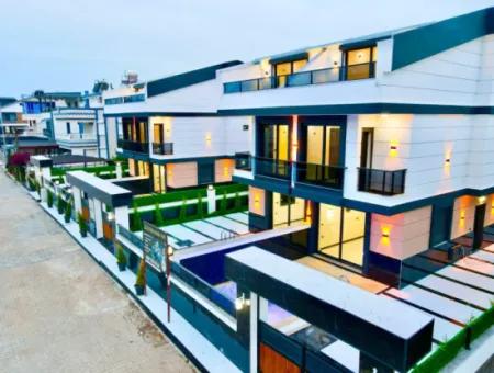 ????4 1 Villa Mit Pool Und Separater Küche Zu Verkaufen In Didim Altinkum Çamlik Nachbarschaft