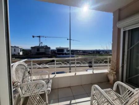 3 Zimmer Villa Mit Meerblick Zum Verkauf In Der Nachbarschaft Von Didim Efeler