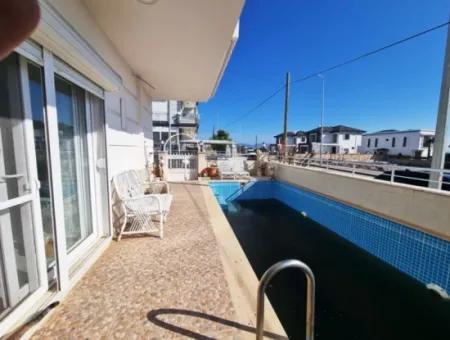 3 Zimmer Villa Mit Meerblick Zum Verkauf In Der Nachbarschaft Von Didim Efeler