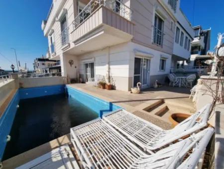 3 Zimmer Villa Mit Meerblick Zum Verkauf In Der Nachbarschaft Von Didim Efeler