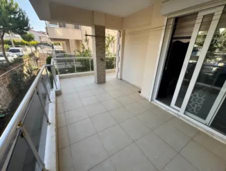5 1 Voll Möblierte Luxusvilla In Einem Komplex Mit Pool In Yesilkent – Dauerhafte Vermietung! •