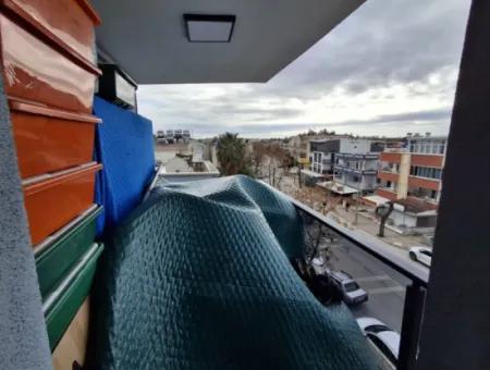 3 Zimmer Wohnung Zum Verkaufen Mit Separater Küche In Didim