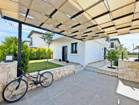 3 Zimmer Villa Zu Verkaufen In Didim Efeler Nachbarschaft