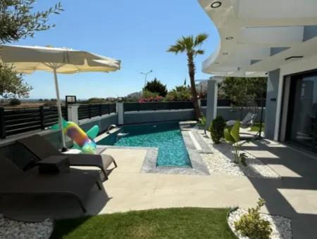 Freistehende Ultra Luxury 4 In 1 Villa Mit Meerblick In Efeler – Auf 500 M² Grundstück!