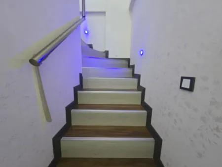 Solche Doppelhäuser Gibt Es In Hisar Nicht!  3 1 Maisonette-Wohnung Mit Separater Küche
