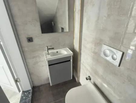 3-Zimmer-Villa Zum Verkauf In Einem Komplex Mit Pool In Mavişehir
