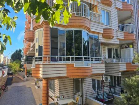 Zentral Gelegen, 2 Voll Möblierte 2 Separate Küchenwohnungen Im Viertel Didim Efeler!