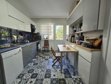 Zentral Gelegen, 2 Voll Möblierte 2 Separate Küchenwohnungen Im Viertel Didim Efeler!