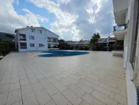 2 1 Maisonette-Wohnung Zum Verkauf In Einem Komplex Mit Pool In Didim Akbük