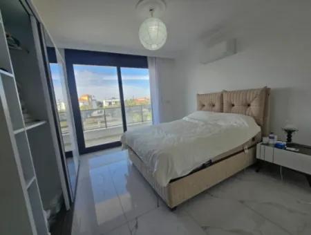 Zum Verkauf Steht Eine Freistehende Villa Mit 4 Schlafzimmern In Greenhill Didim.