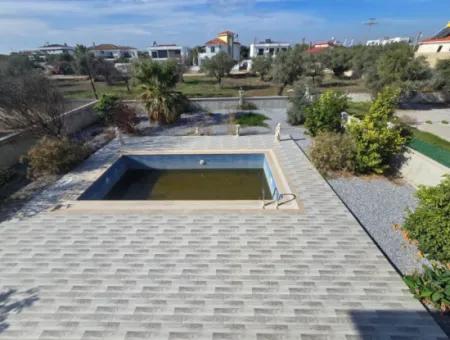 Zum Verkauf Steht Eine Freistehende Villa Mit 4 Schlafzimmern In Greenhill Didim.